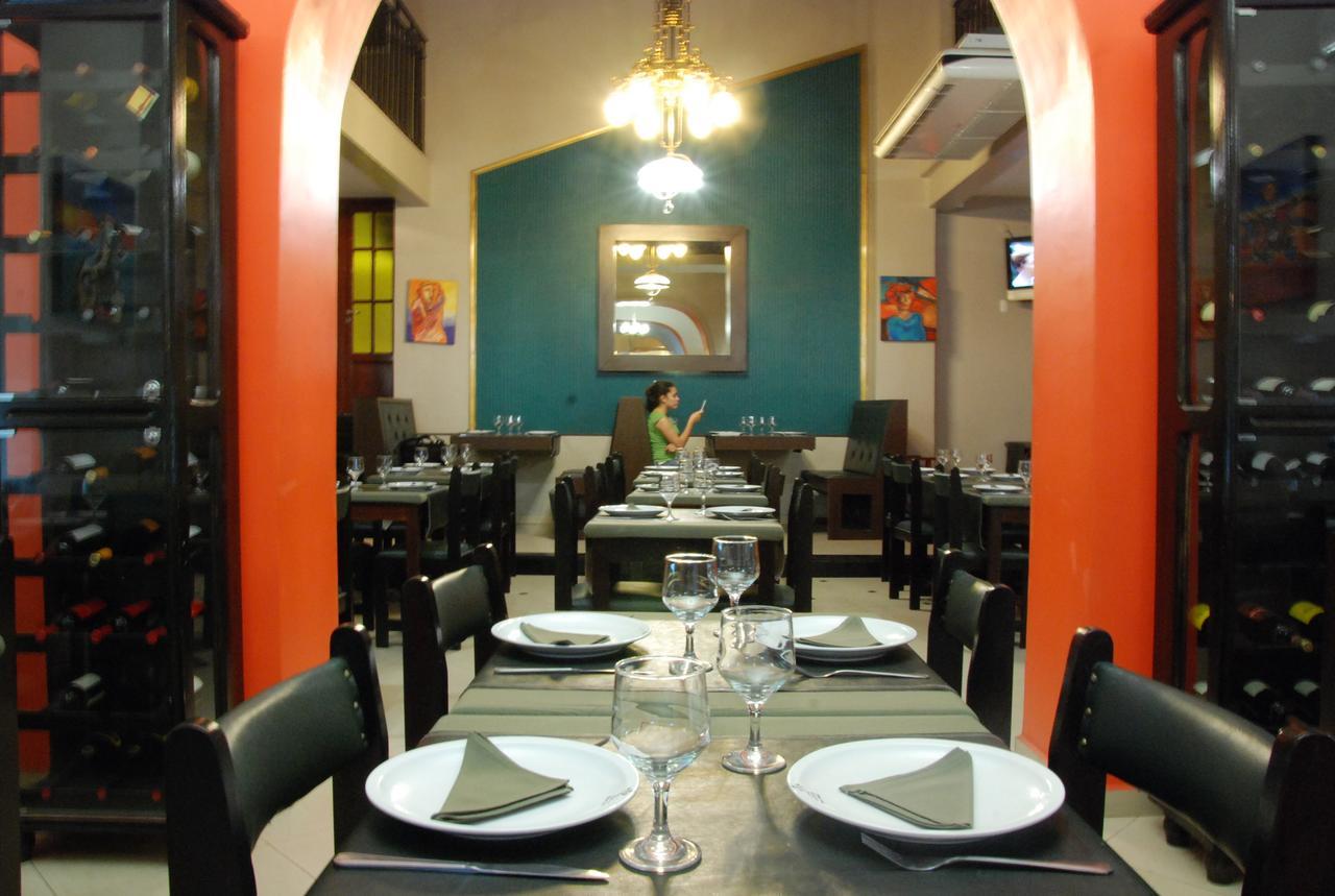 Hotel Savoy Santiago Del Estero Extérieur photo